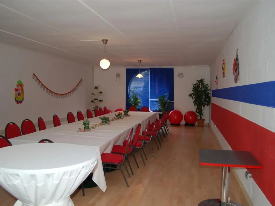 Spiegelsaal der SportsFactory, festlich gedeckt