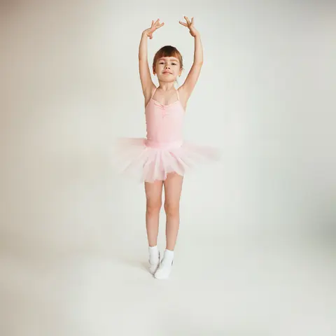 Mädchen im Ballettkleid